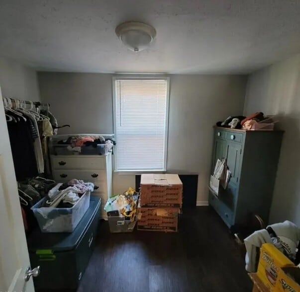 second bedroom - 1939 W 52nd St