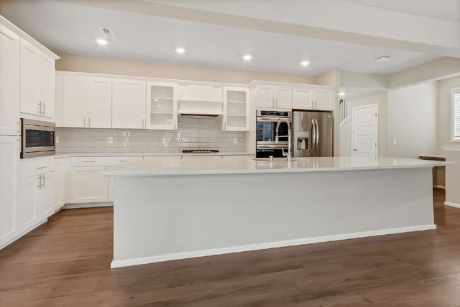 Building Photo - Extravagant Home for Rent - Heart of Covington