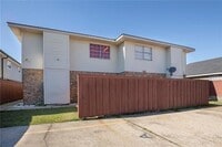 Building Photo - 44 Carriage Ln