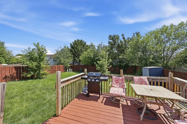 Building Photo - 6369 Brice Dale Dr