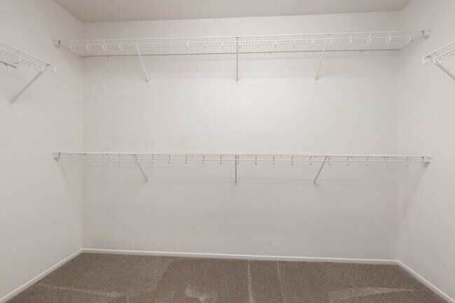 Building Photo - Great NLV single family 3 bedroom home.