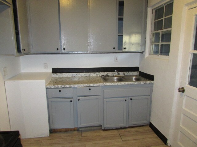 Building Photo - 28 Burgess Ct