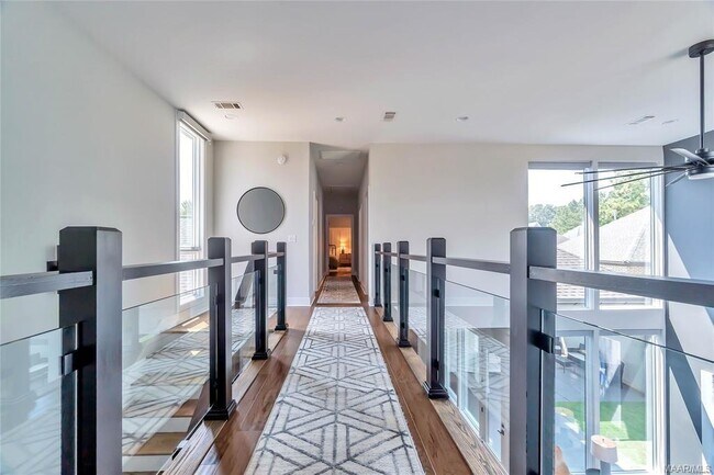 Building Photo - 7132 Fain Park Dr