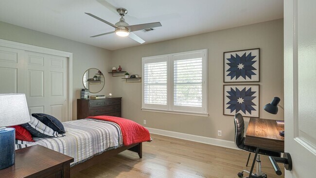Building Photo - Modern Remodeled 4 Bedroom Rental Home in Brentwood