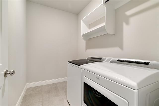 Building Photo - 4158 Shavano Dr