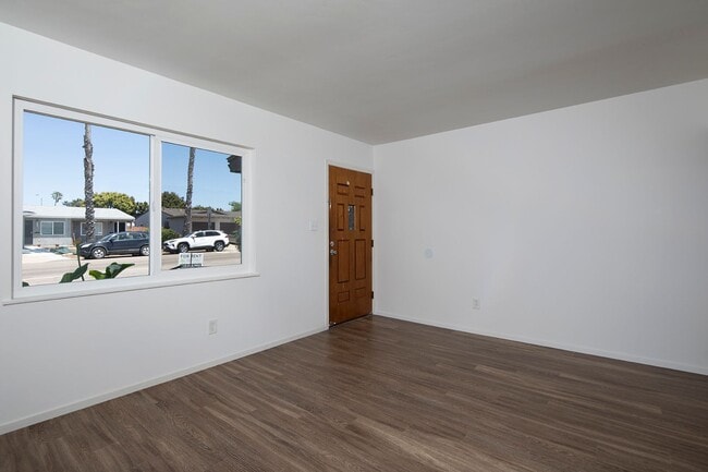 Building Photo - *OPEN HOUSE: 6/14 10AM-12:30PM*  Charming ...