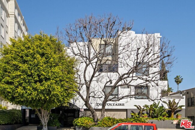 Building Photo - 1412 N Crescent Heights Blvd
