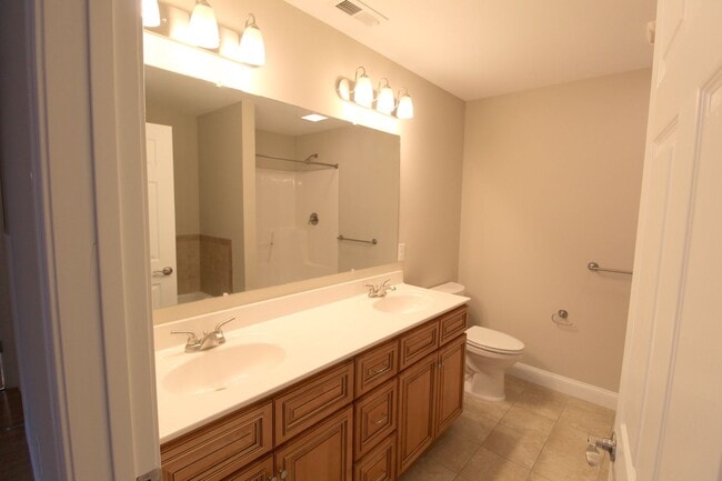 Building Photo - 500 Callaway Circle