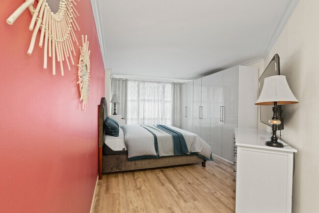 Building Photo - 7004 JFK Blvd E