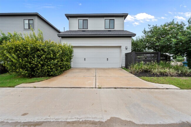 Building Photo - 18503 Gratification Ln