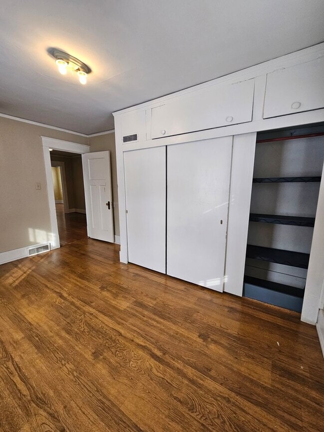 Building Photo - 4 BED | 2.5 BATH | SPACIOUS HOME | WEST