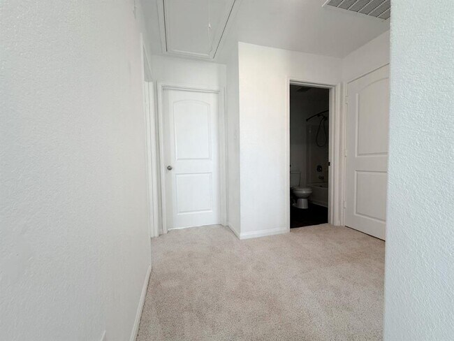 Building Photo - 3000 Cressler Ln