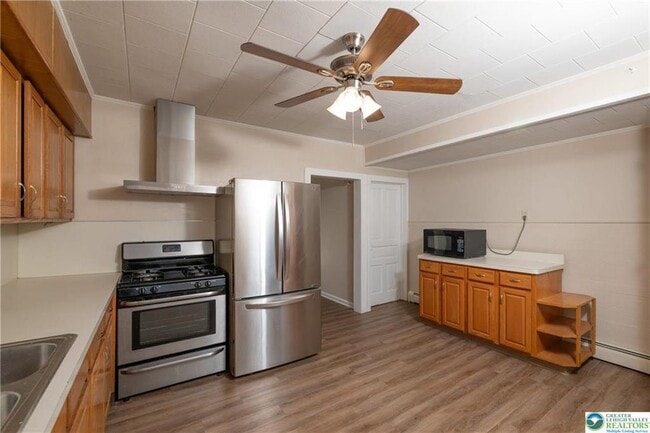 Building Photo - 2409 S 5th St