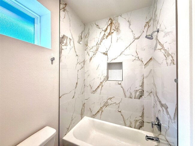 Building Photo - 5624 Bertellis Ln