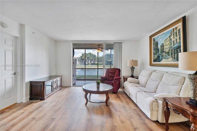 Building Photo - 9599 Weldon Cir