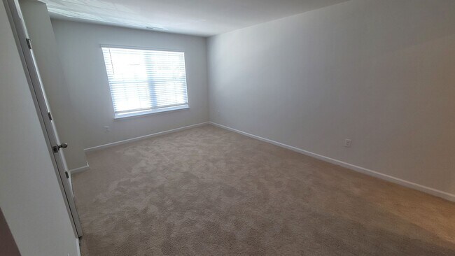 Building Photo - Beautiful New Townhome for Military Tenant