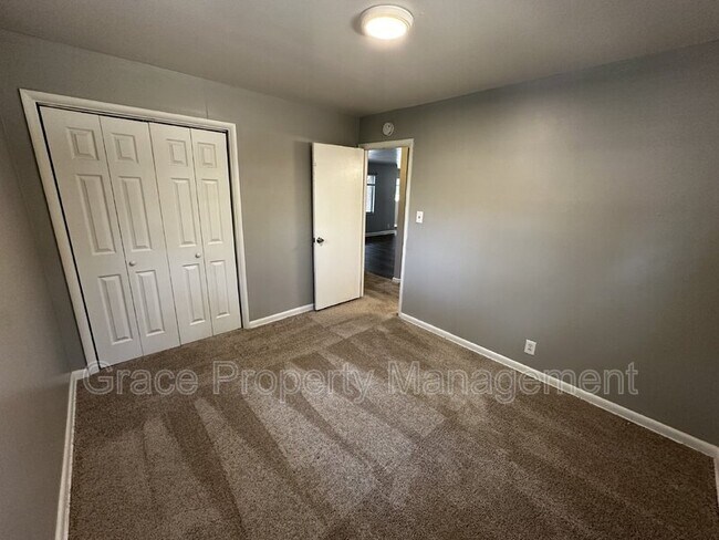 Building Photo - 9295 Ciancio St