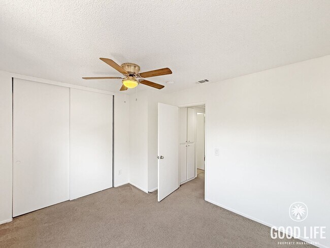 Building Photo - Comfortable 2BD/1.5BA Condo in Riverside with Private Patio, Community Pool & One Car Garage