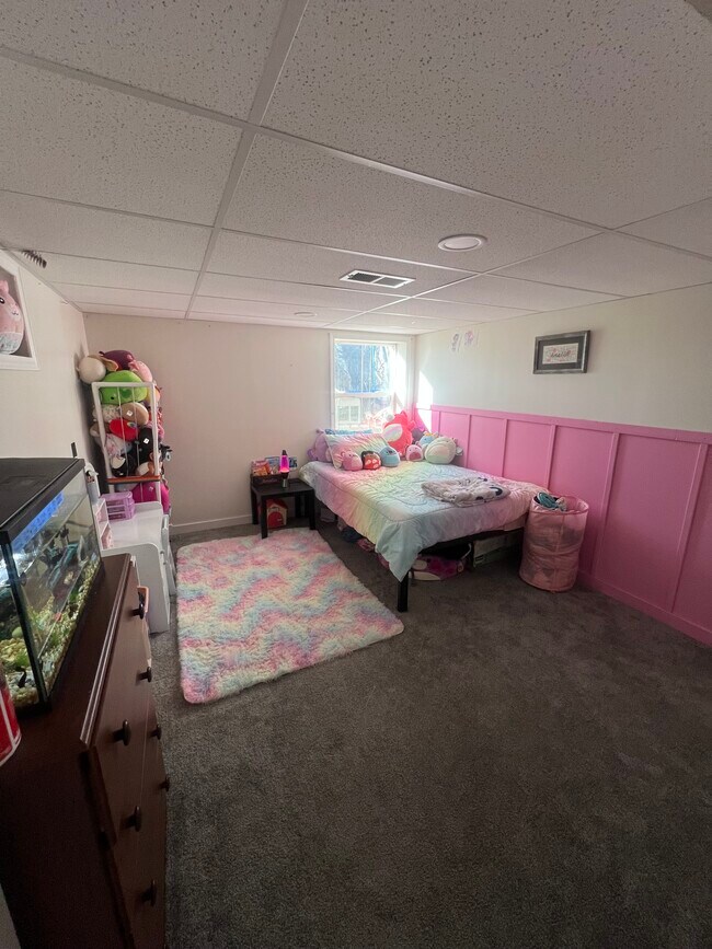 Building Photo - 6712 Grove Rd