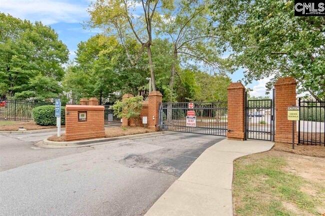 Building Photo - 1850 Atlantic Dr