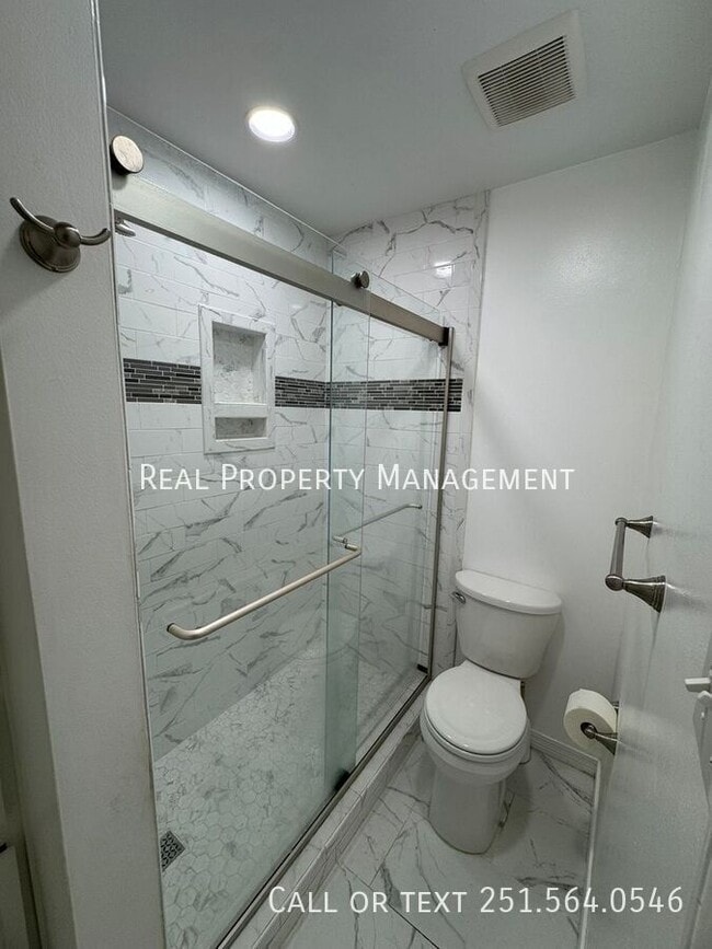 Building Photo - 2808 Westmoor Ct