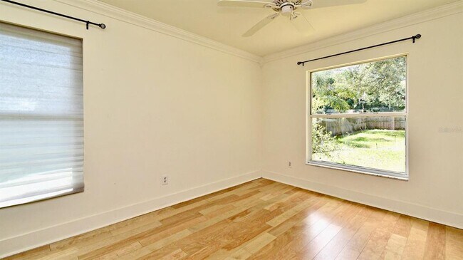 Building Photo - 8924 Angelica Dr