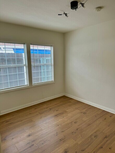 Building Photo - 8064 Sepulveda Blvd