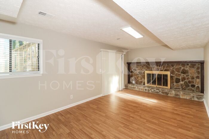 Building Photo - 1006 Park Forest Trail NW