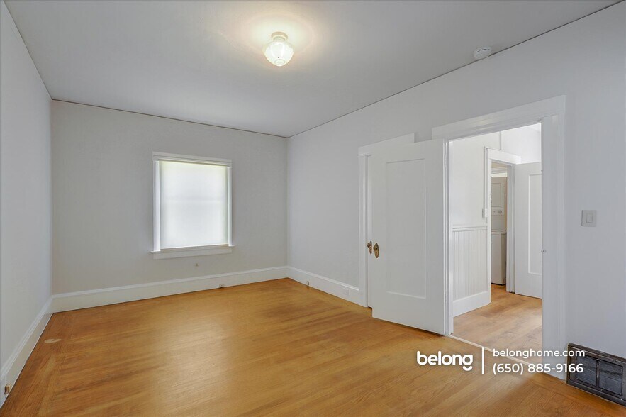 Building Photo - 422 Vernon St