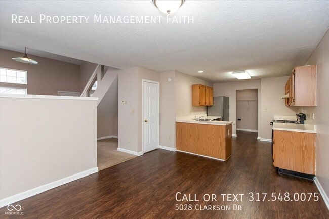 Building Photo - 5028 Clarkson Dr