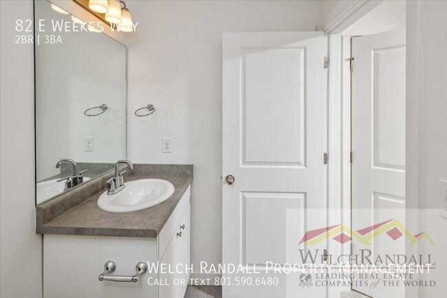 Building Photo - 2 Bed 2 Bath Newly Built Townhome in Clear...