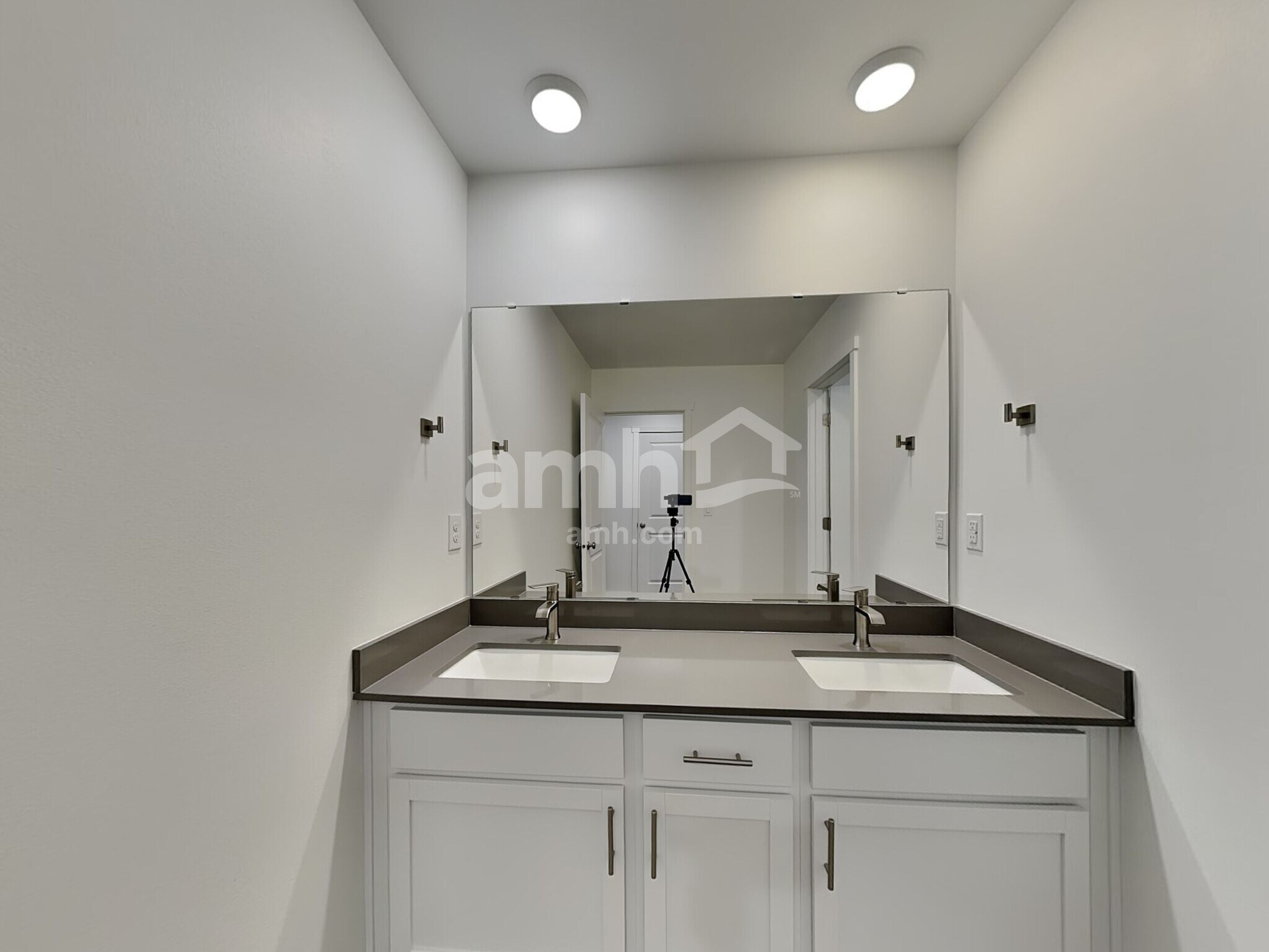 Building Photo - 7722 Brenden St SW