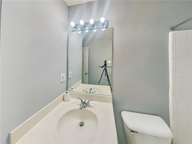 Building Photo - 3562 Courtfield Trace NE