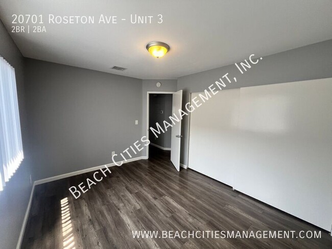 Building Photo - 20701 Roseton Ave