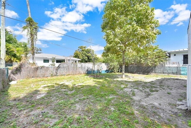 Building Photo - 503 NW 47th St