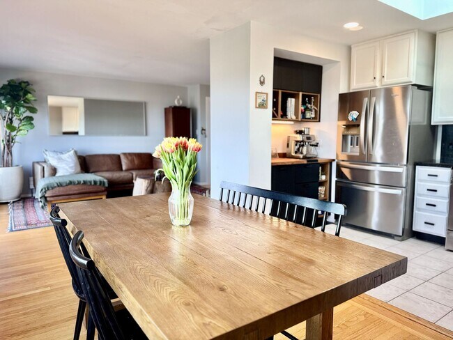 Building Photo - 3BR/2BA | Unobstructed Panoramic Views | Live Above the Fog | Intentional Living