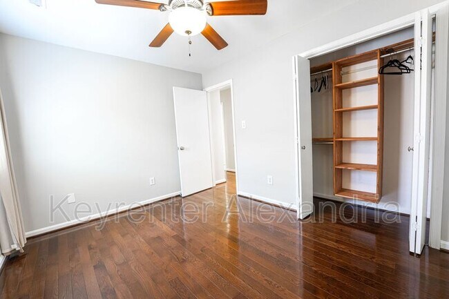 Building Photo - 1107 N Taylor St