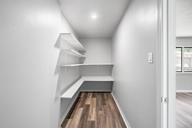 Building Photo - 11506 Hornbrook Dr