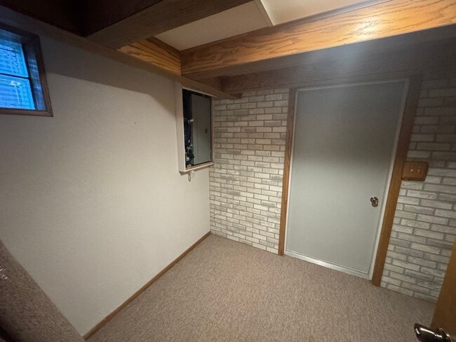 Building Photo - House across from Waverly Highschool!