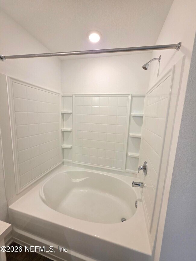 Building Photo - 2885 Oak Stream Dr