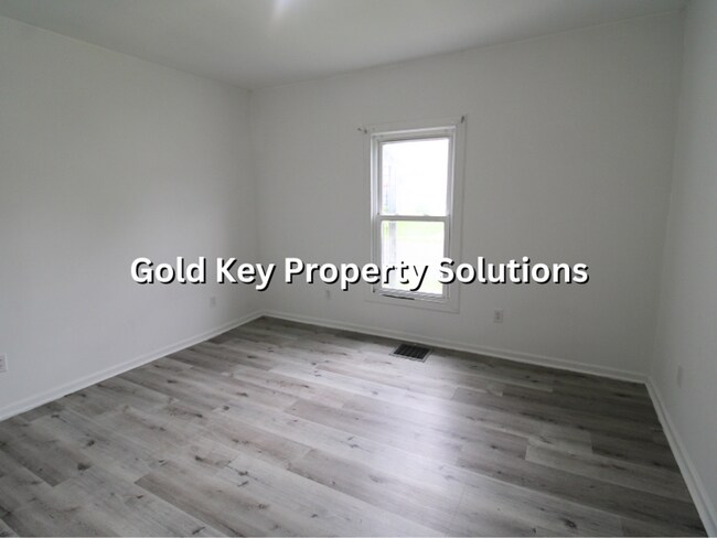 Building Photo - Fully Updated 3 BR 1 BA House with a Great Front Porch (SECTION 8 APPROVED)