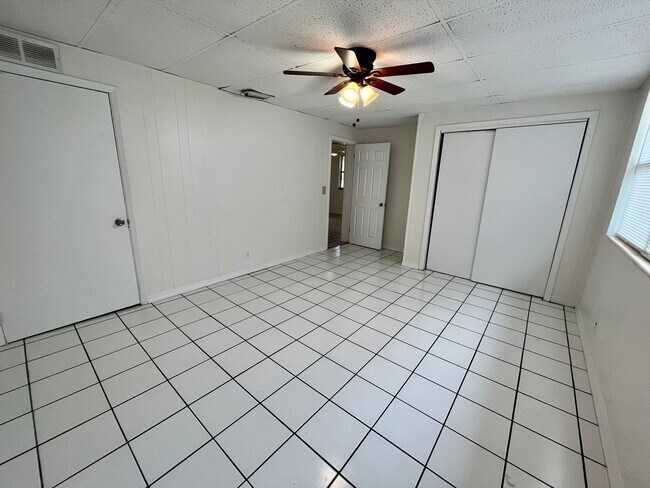Building Photo - Cute home in Euclid Manor for rent