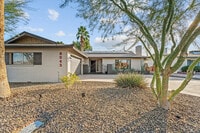 Building Photo - 8543 E Jackrabbit Rd