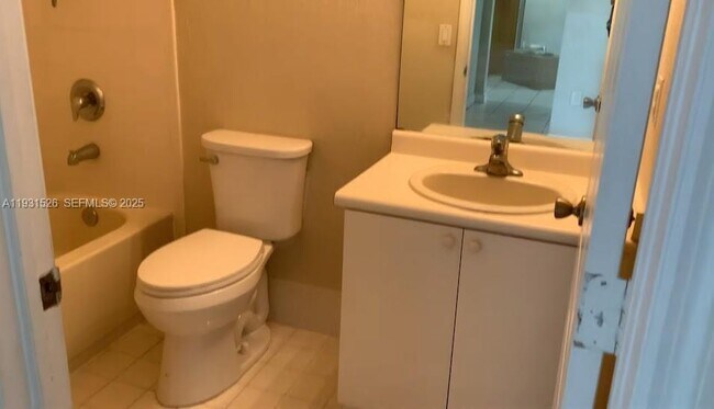 Building Photo - 2637 SE 16th Terrace