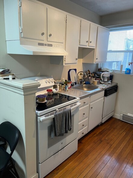 Building Photo - 400 Highland Ave