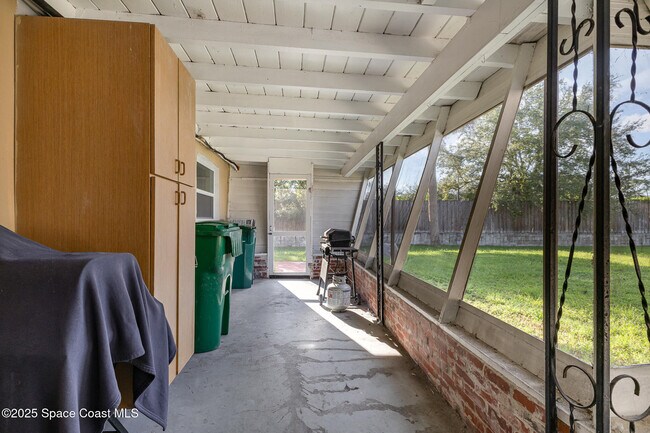 Building Photo - 2410 Dairy Rd