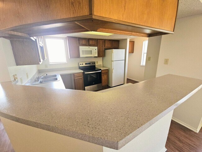 Building Photo - Nice Fourplex Unit in NRH - Birdville ISD