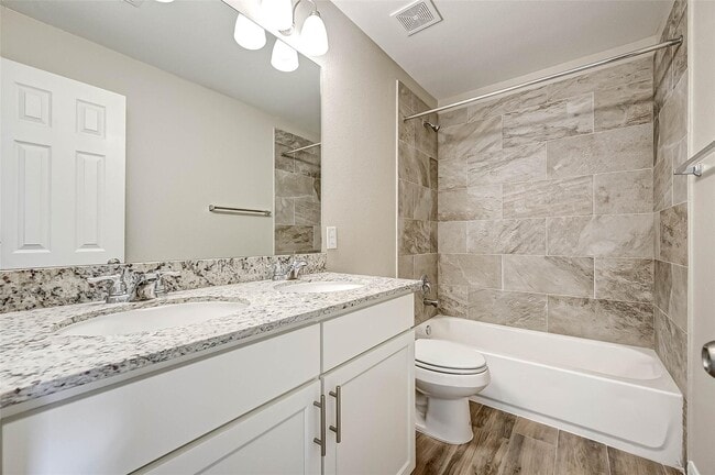 Building Photo - 17135 Wilthorne Colony Ct