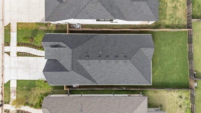 Building Photo - 10719 River Walk Dr