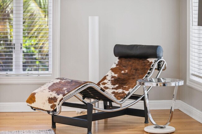 Building Photo - 3301 NE 16th St